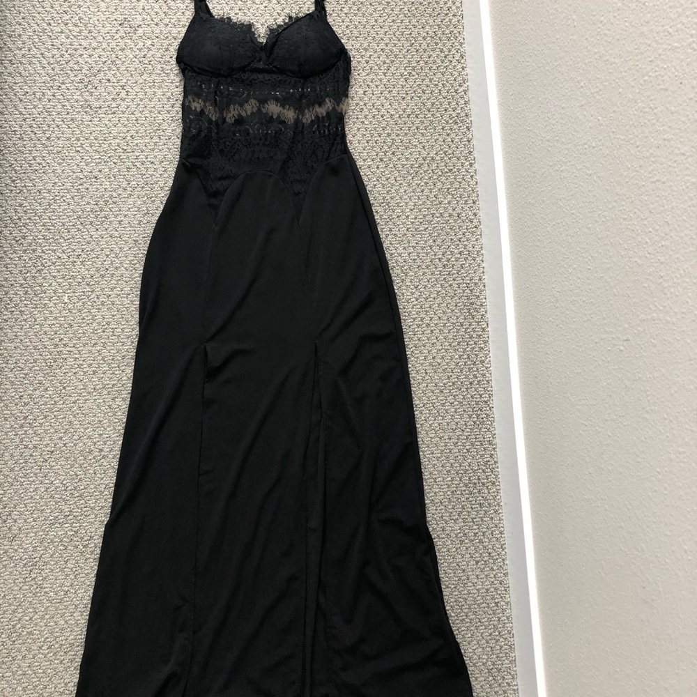 Sexy black fitted dress with lace/sheer accent - Picture 3 of 12
